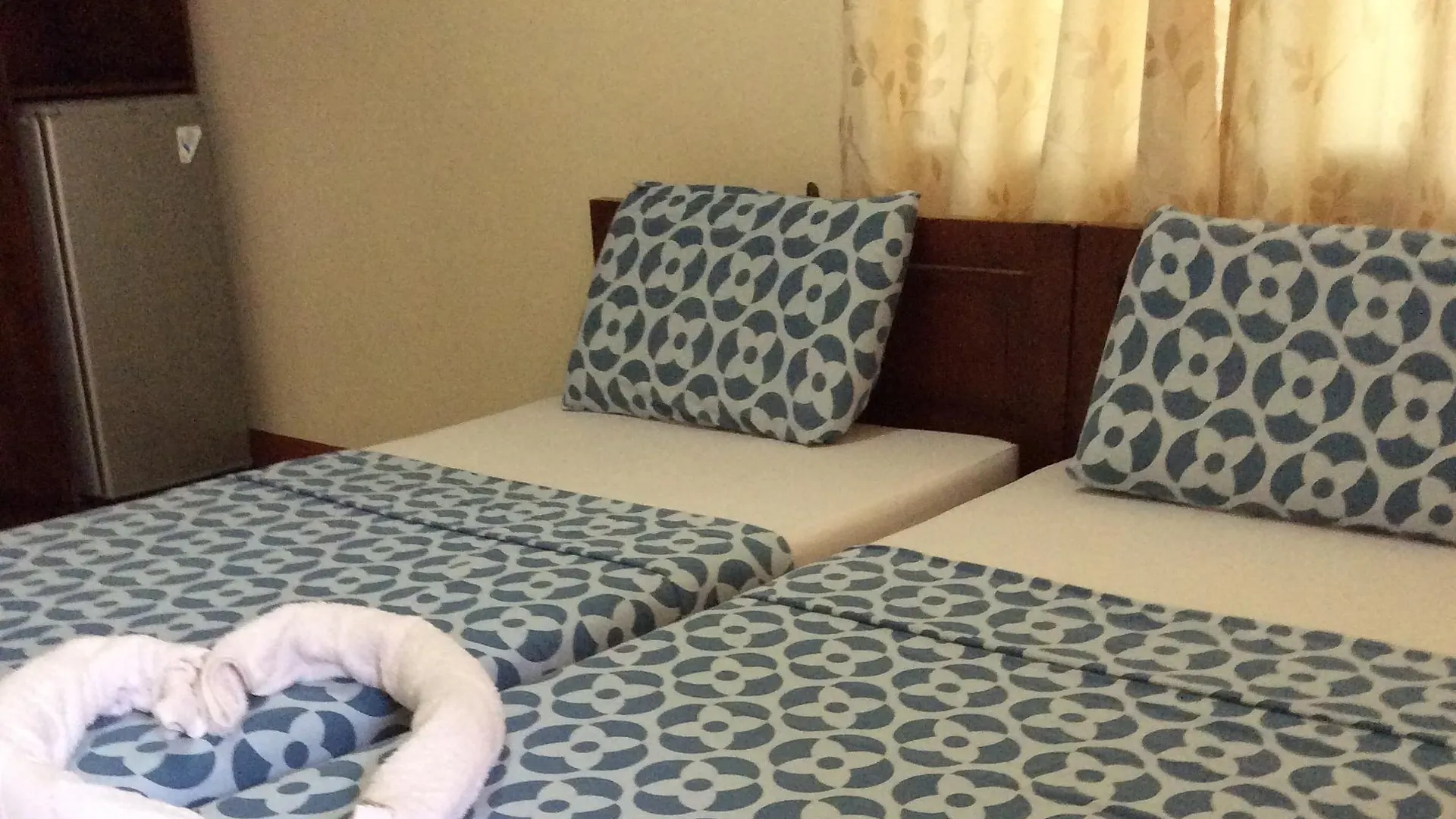 Cherrys @ Home Rooms For Rent Panglao 0*,