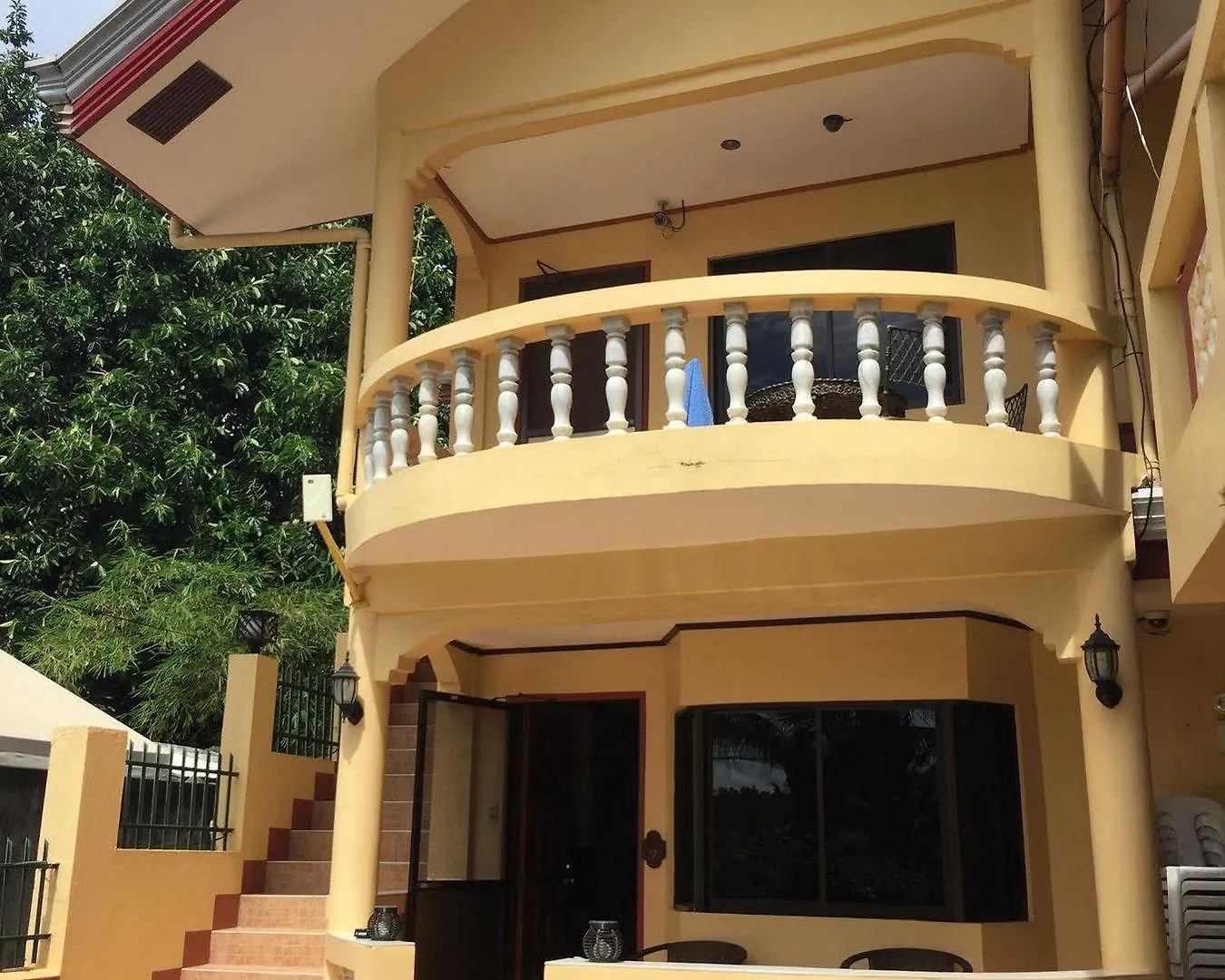 Cherrys @ Home Rooms For Rent Panglao Philippines