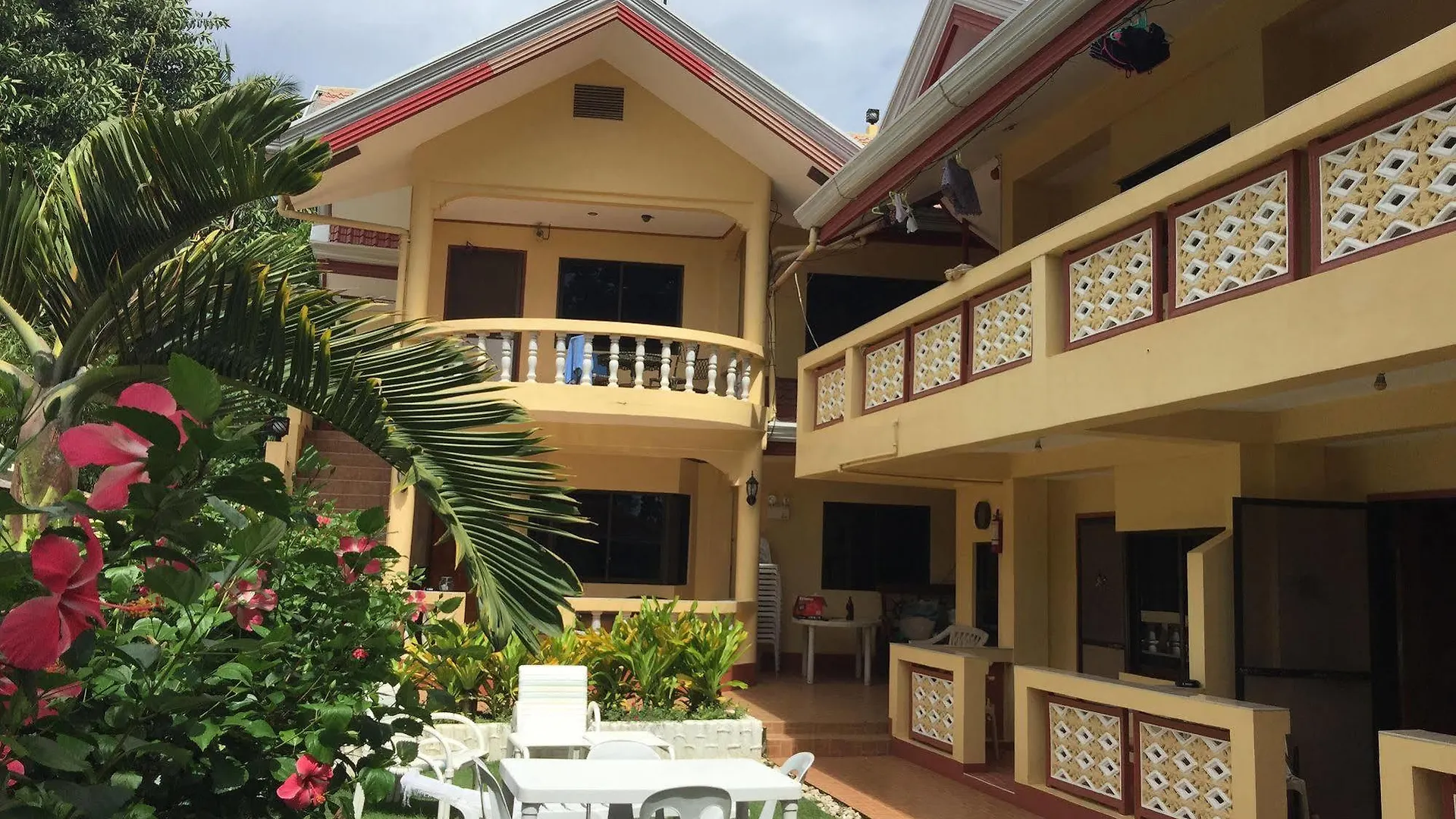 Cherrys @ Home Rooms For Rent Panglao 0*,  Philippines