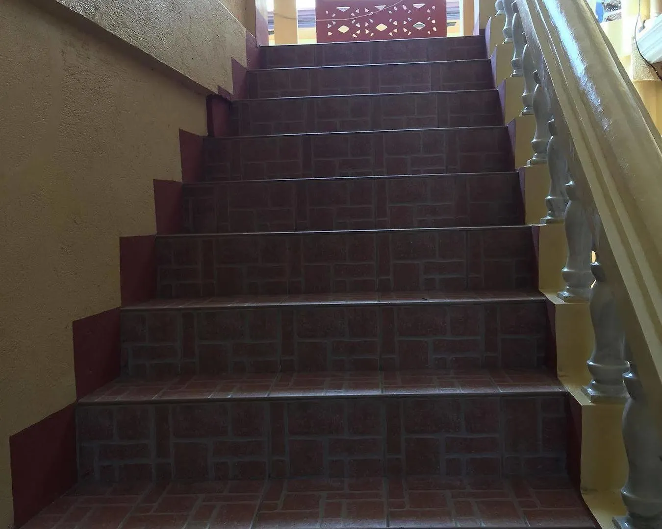 Cherrys @ Home Rooms For Rent Panglao Apartment