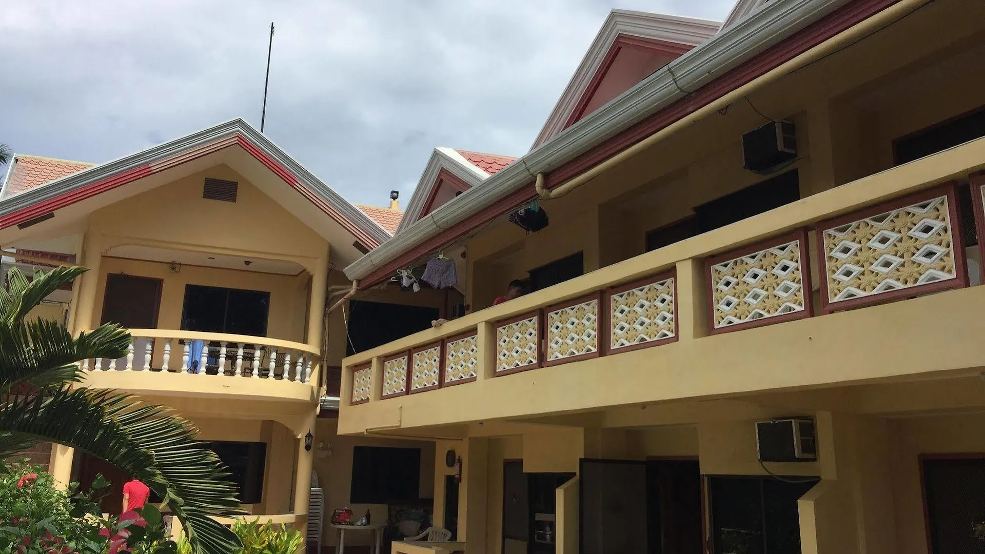 Cherrys @ Home Rooms For Rent Panglao