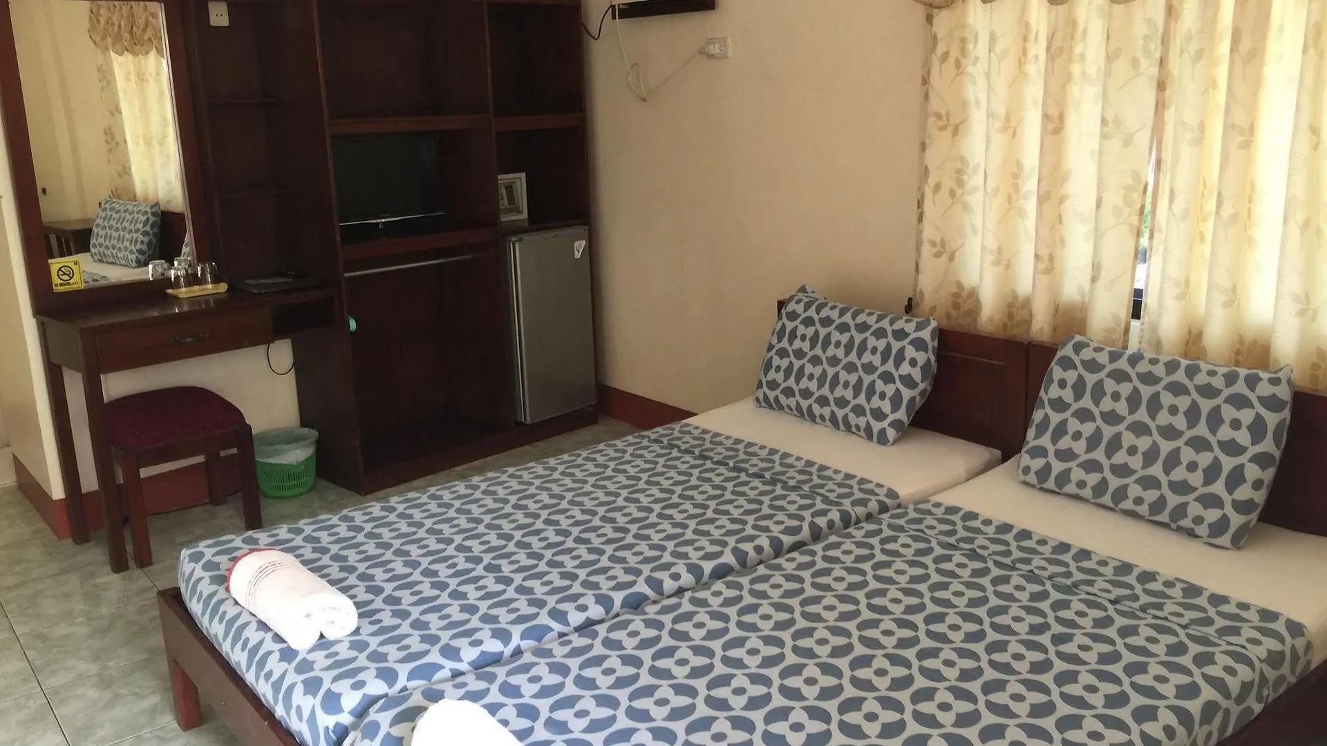 Cherrys @ Home Rooms For Rent Panglao Apartment